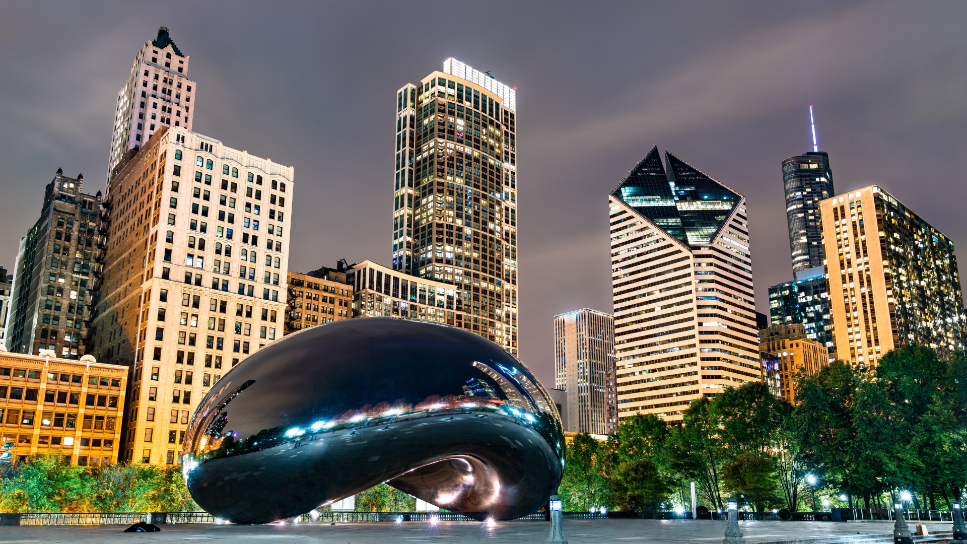 Millennium Park – 201 E Randolph St, Chicago, IL: The Heartbeat of Downtown Chicago 🌆🎨🌳