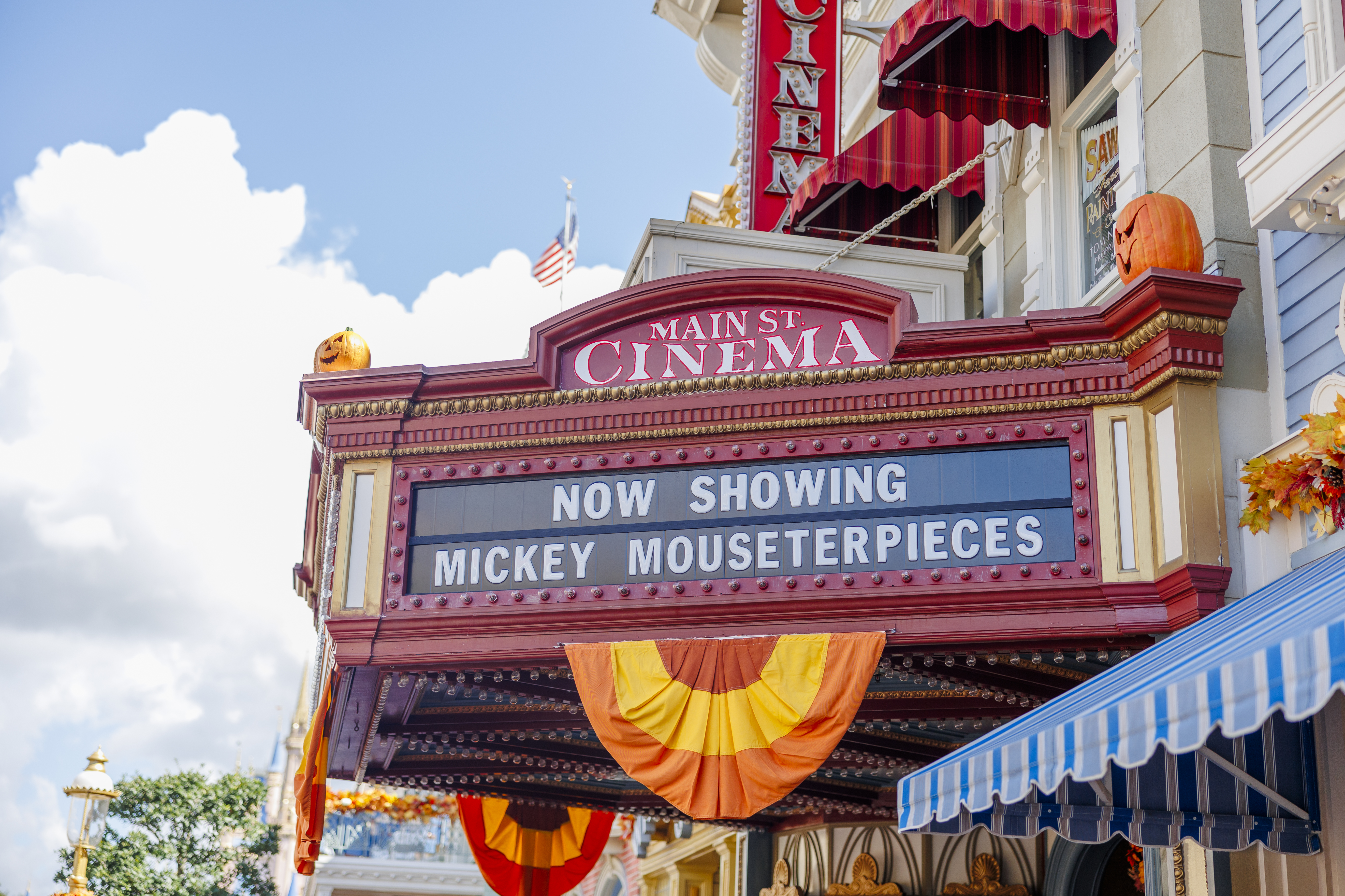 blue and black porsche 911
