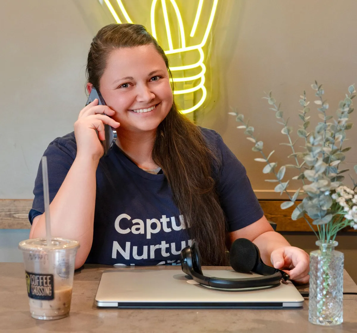 Digital marketing expert discussing campaign strategy with a client