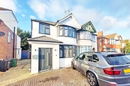 Full home refurbishment by builders in Harrow
