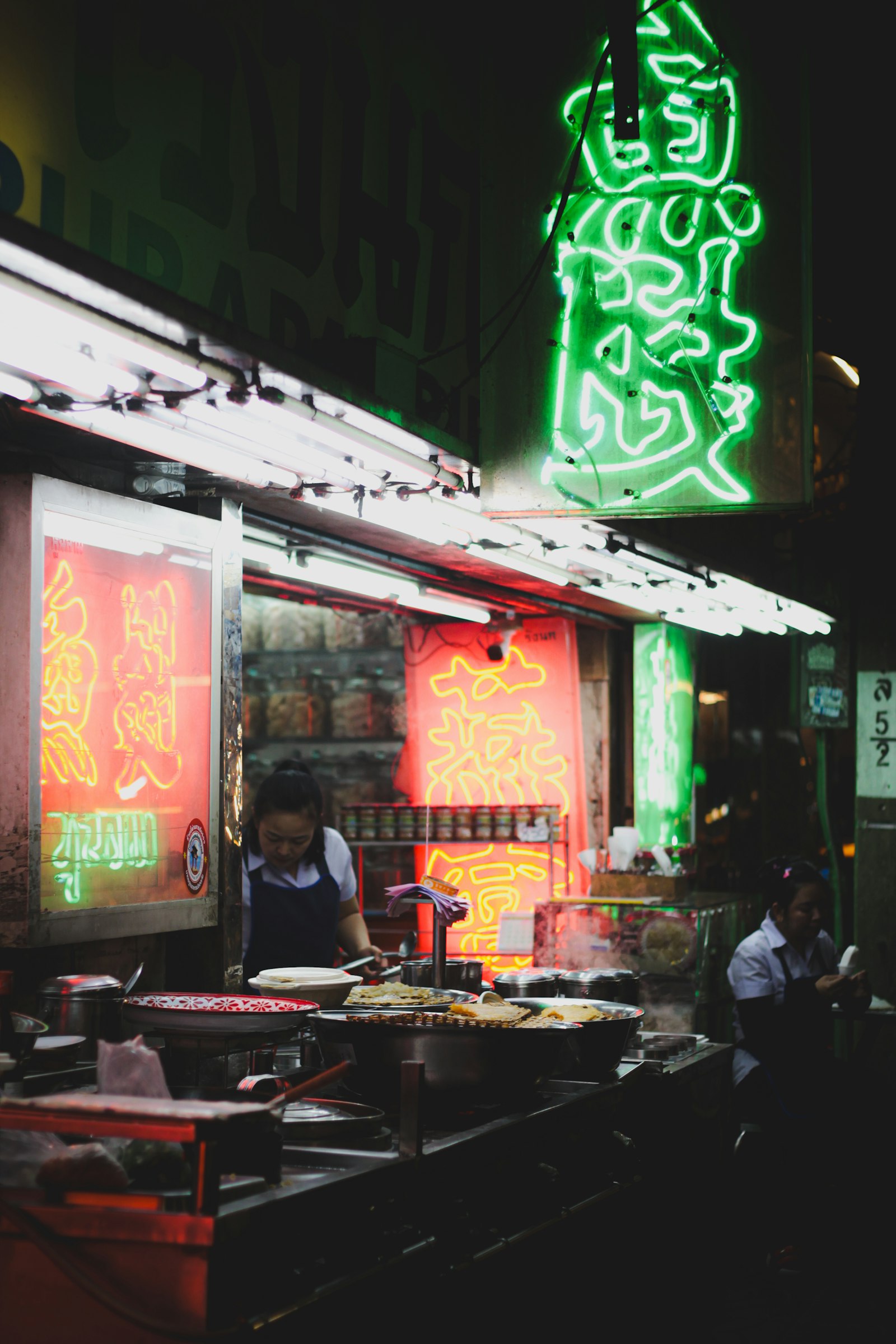 Grilled Street Food at Hua Hin Markets: Moo Ping, Gai Yang and Sai Krok Isan