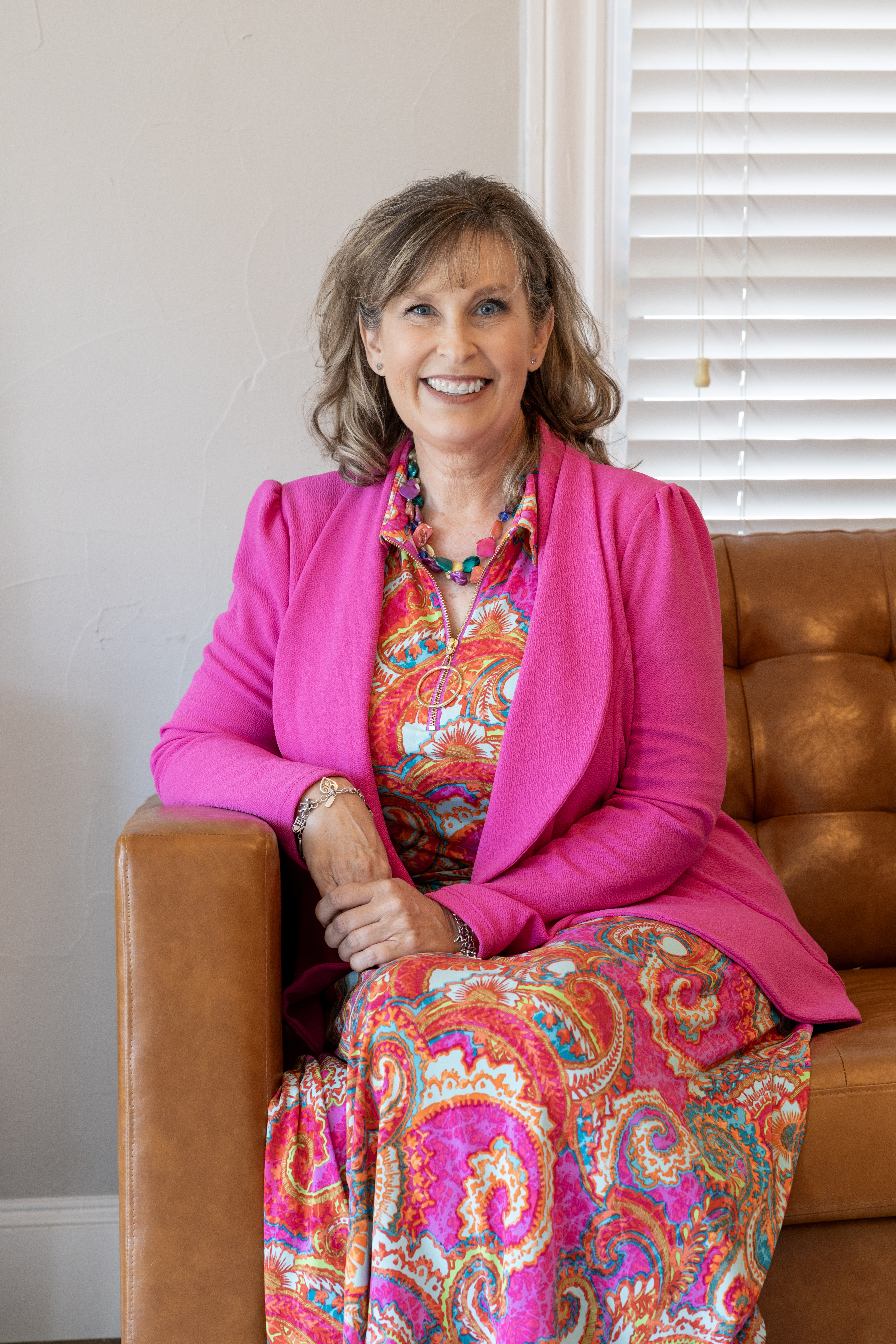 professional headshot of Grapevine accountant at mind your payroll kim dietrich