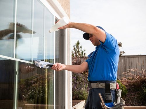 Glas und Rahmenreinigung in Schmalkalden
