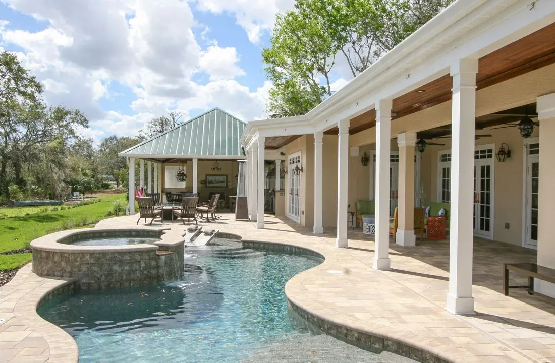 Outdoor Kitchen