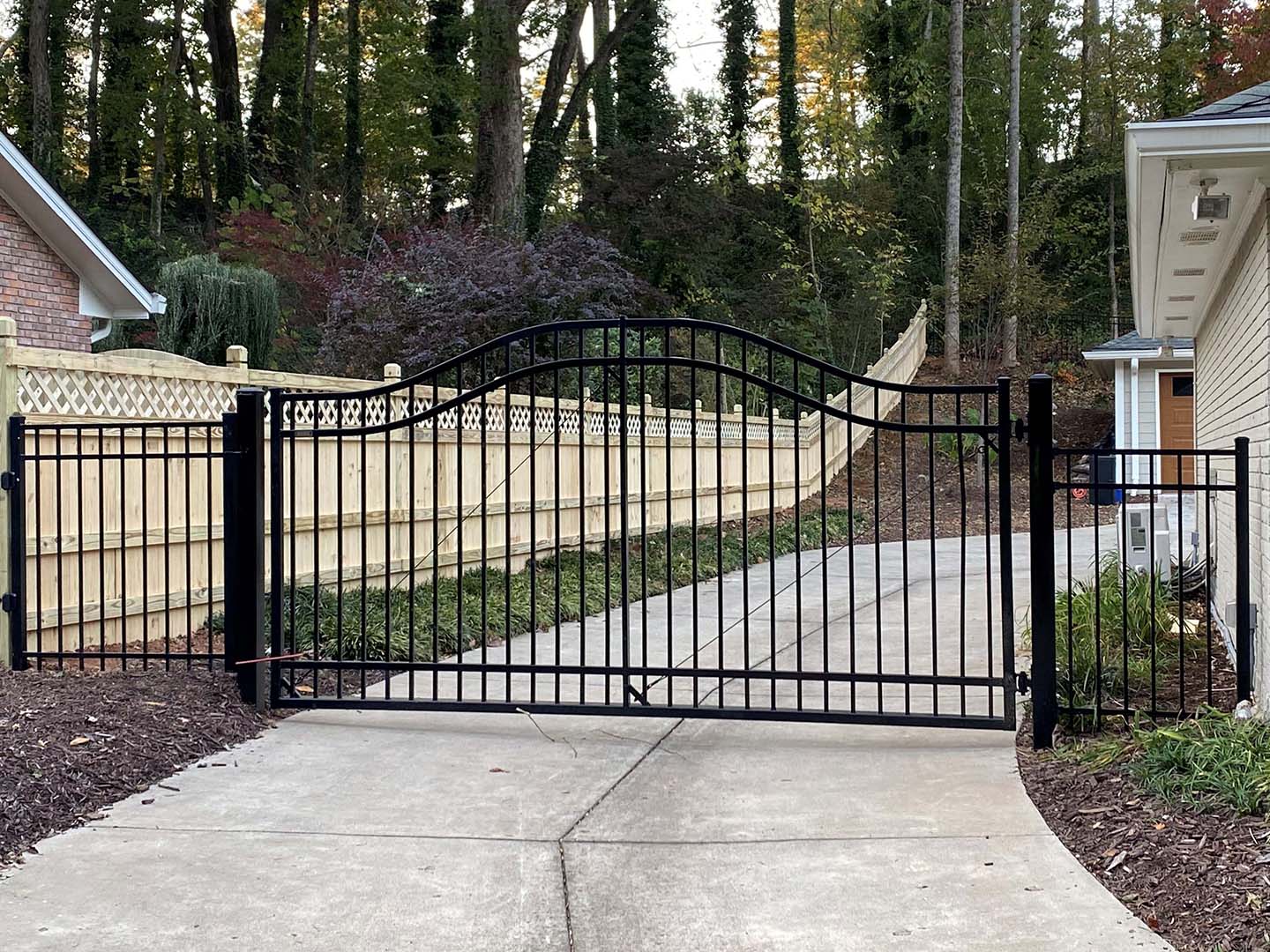 Boca Raton Concrete builds and installs driveways.