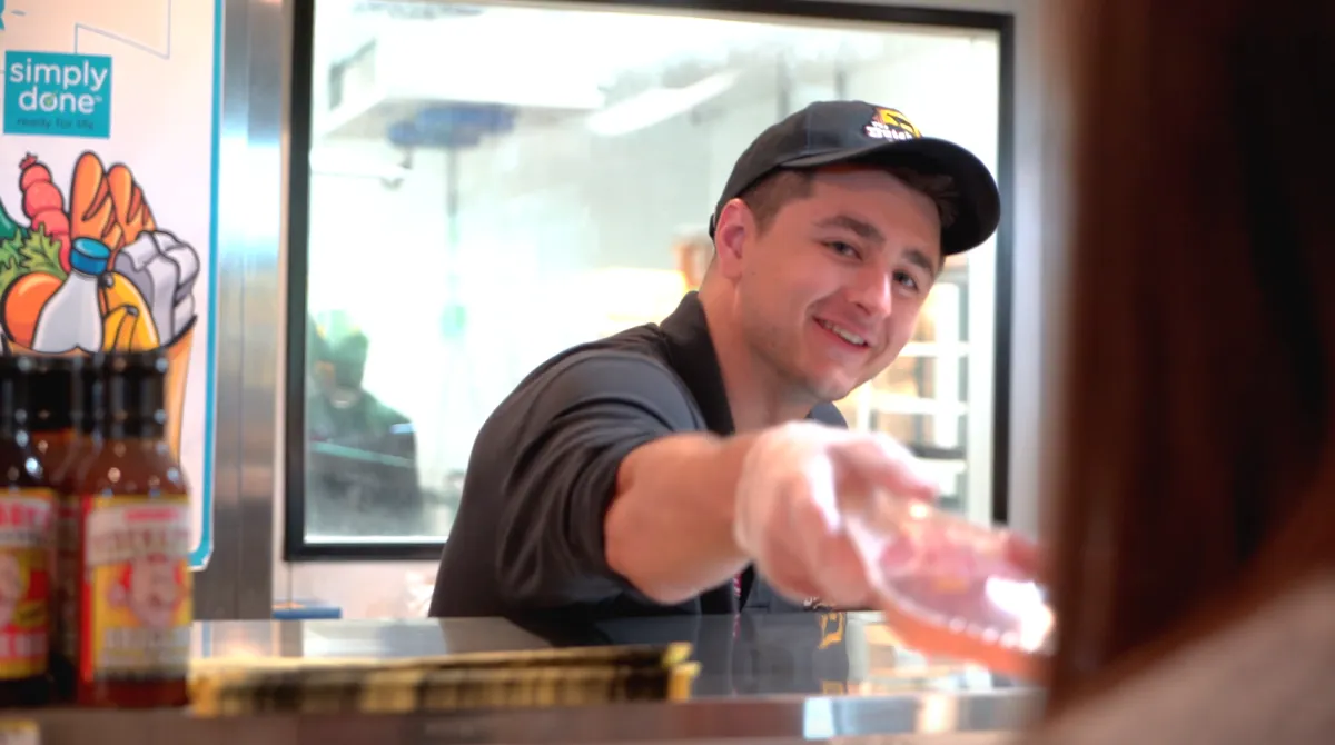 Sliced fresh from trusted brands like McKenzie — always customizable, always fresh