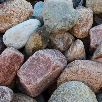 Wholesale landscape boulders and cobble from Bulk Stone Materials