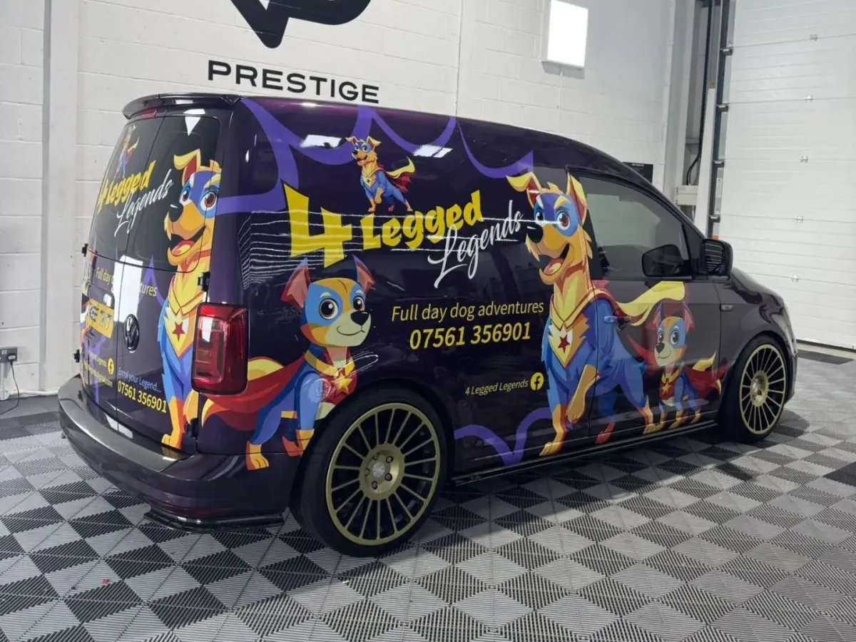 Fleet signriting on a van