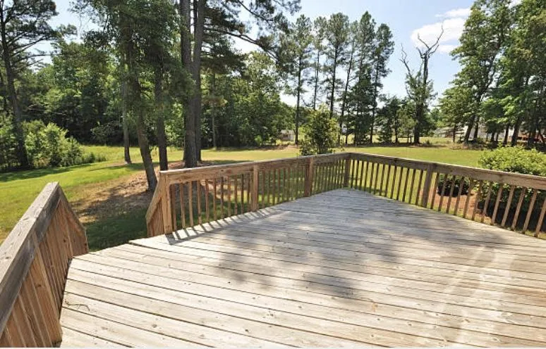 9 Tips For Designing A Deck with Magic Man Landscaping and Construction