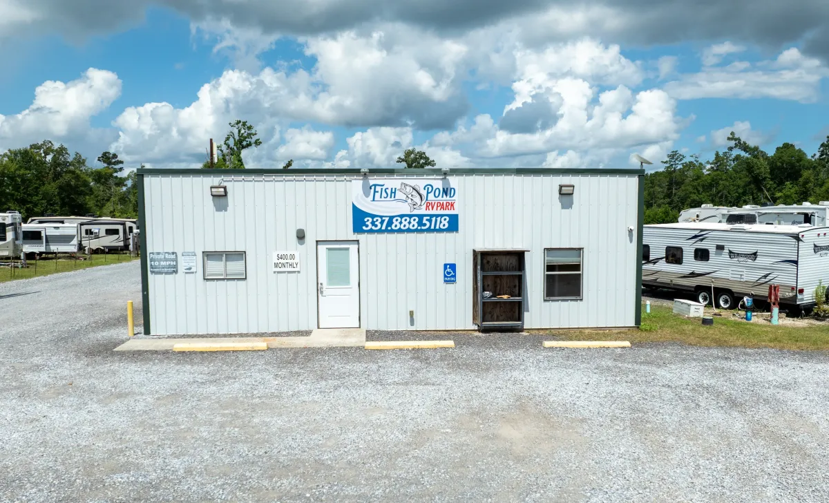 Welcome Sign for Fish Pond RV Park