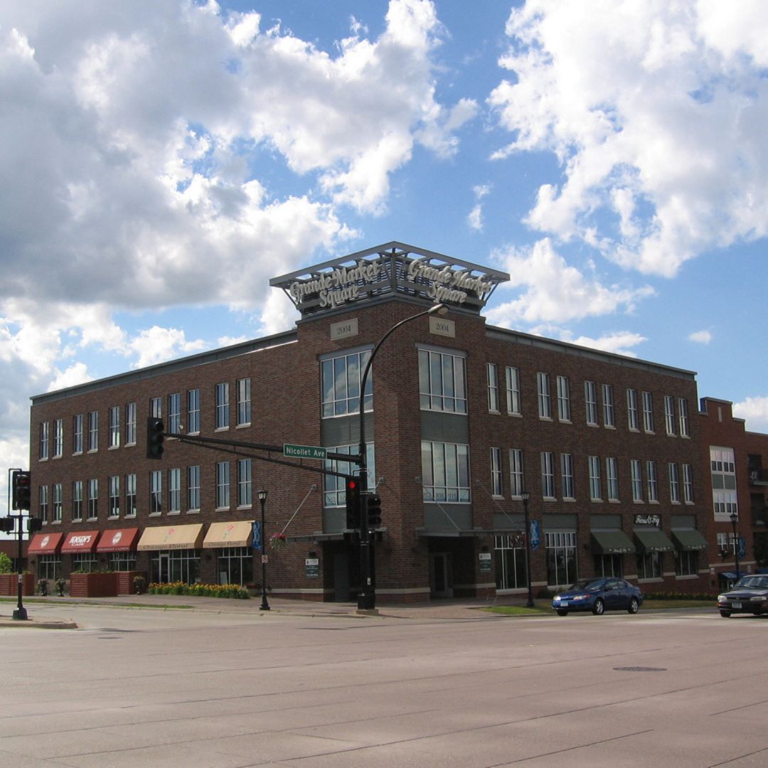 Burnsville, MN Featured Image