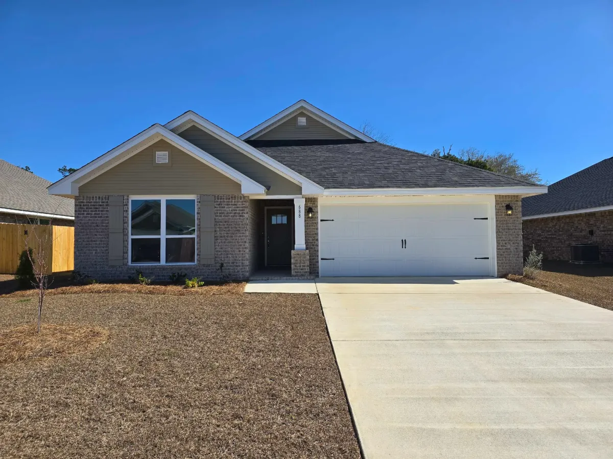 Mobile Concrete builds and installs driveways.