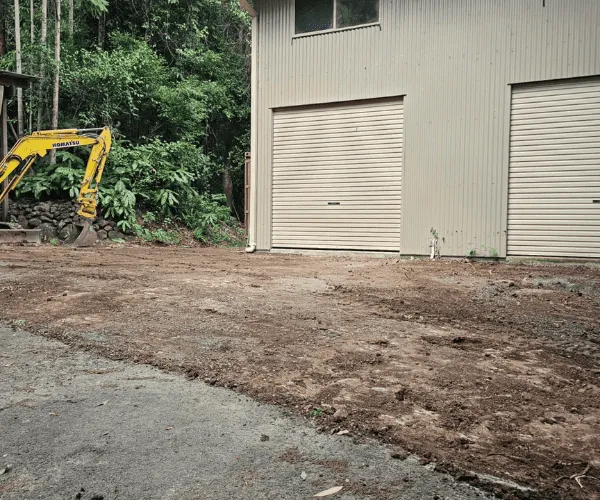 Currumbin Valley Mini Excavator Bobcat Combo Service