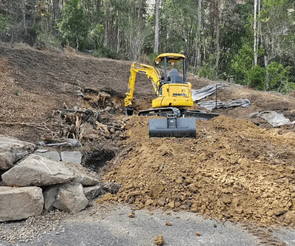 Mini Excavator Hire