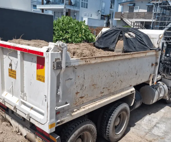 Tallebudgera Mini Posi-track Hire