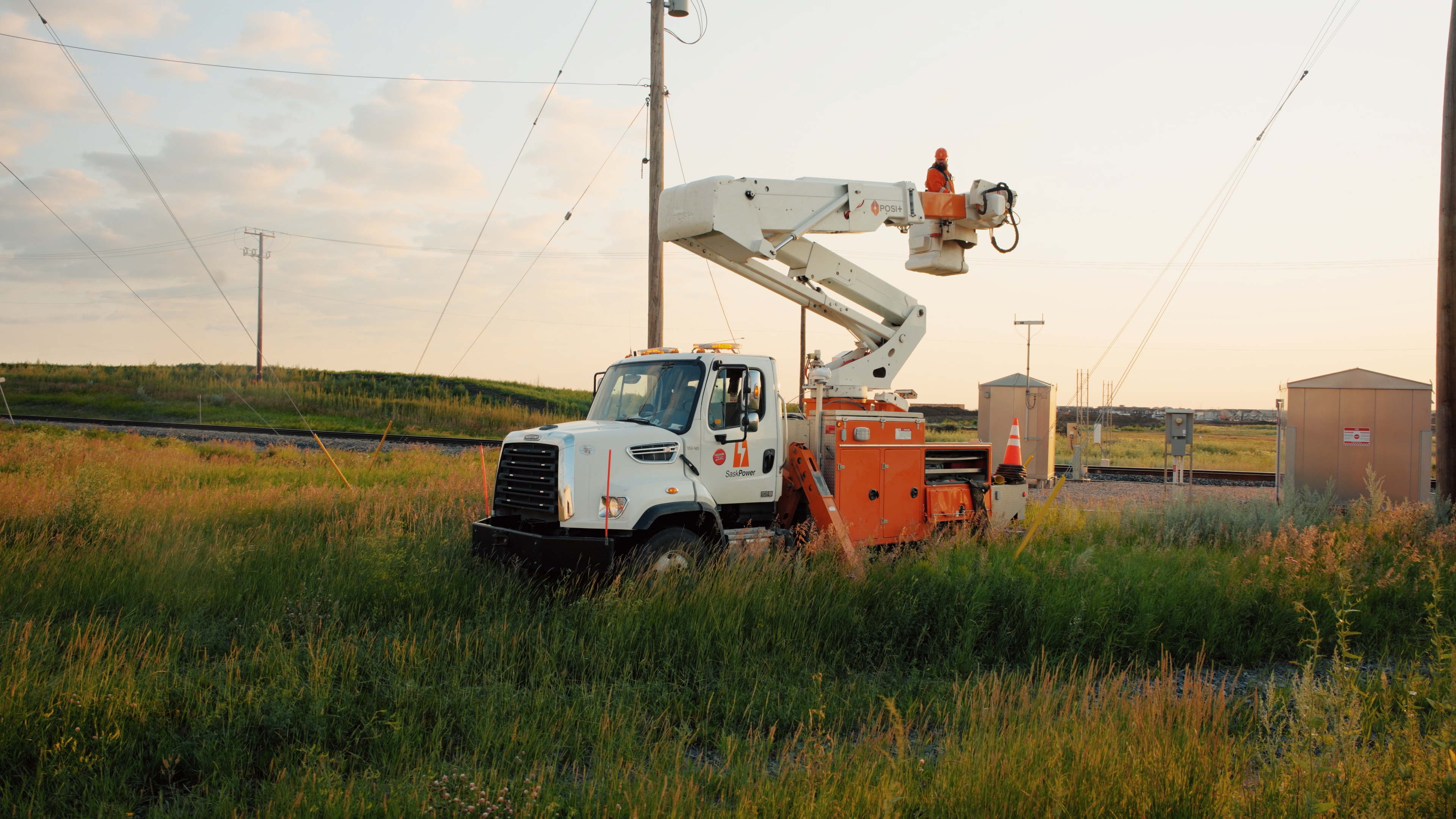 Mantt Building Movers: Greycrest Visuals