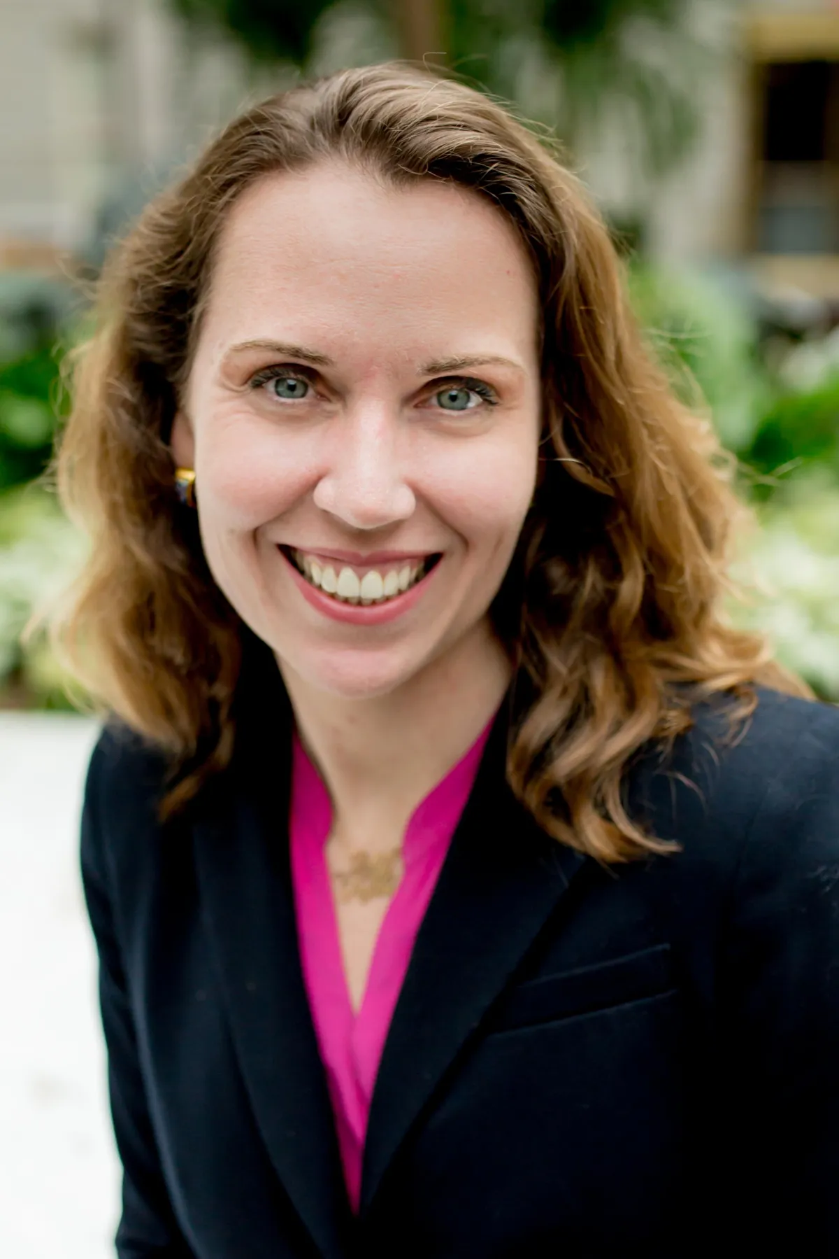 headshot Sarah Gonzales