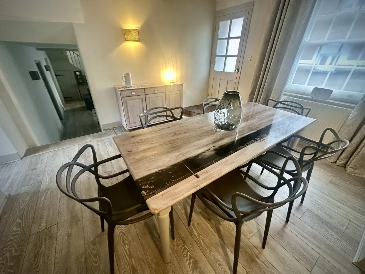 open plan dining area Stay at No12