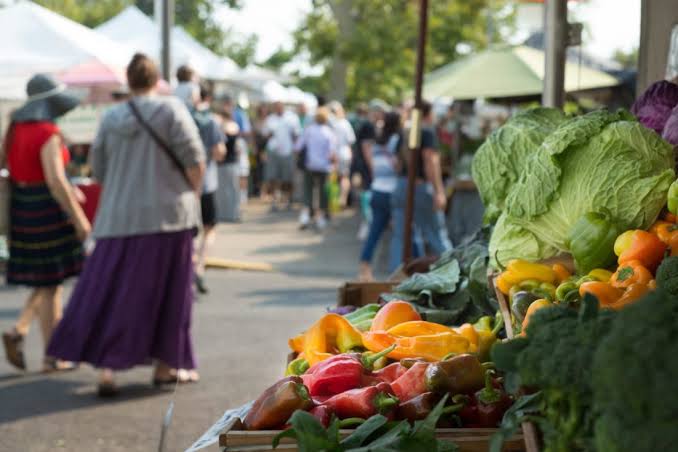 Covina California Farmers Market at Heritage Park