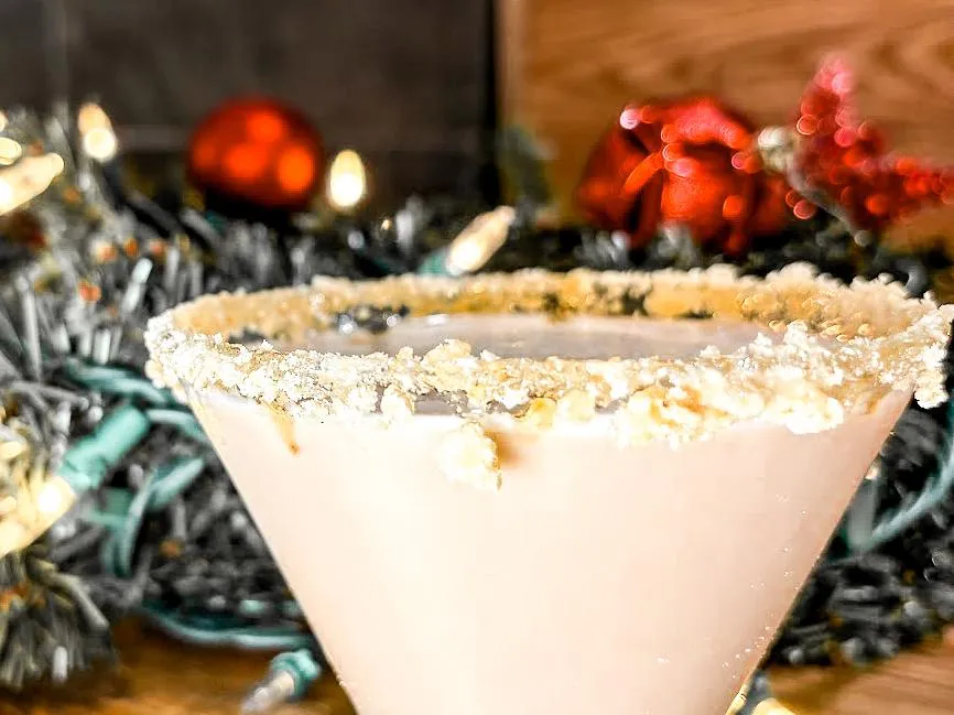 Seasonal Drinks at City Eats - Sugar Cookie Martini