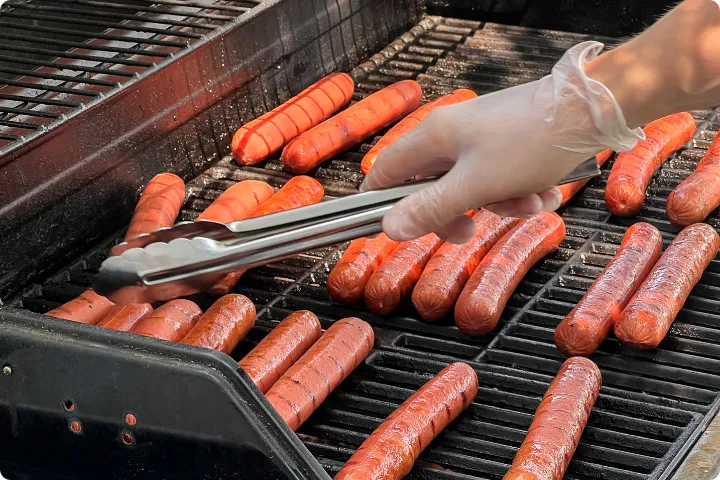 Grilling hot dogs