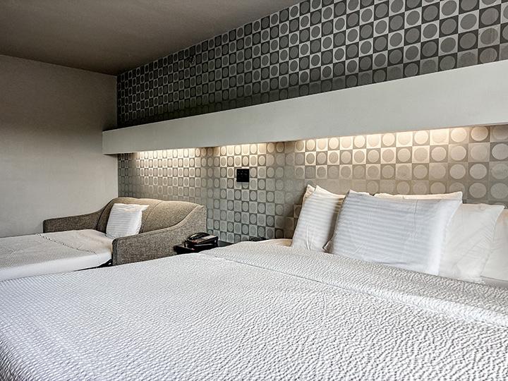 The King Handicap Room at Metropolis Resort