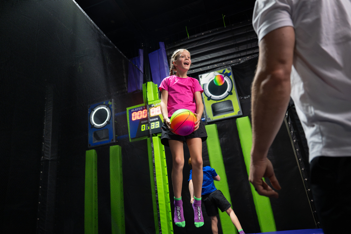 Action City Trampoline Park, Slam Dunk Basketball