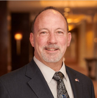 Daniel Damato Sr., owner of Floorable Jacksonville, experienced flooring professional