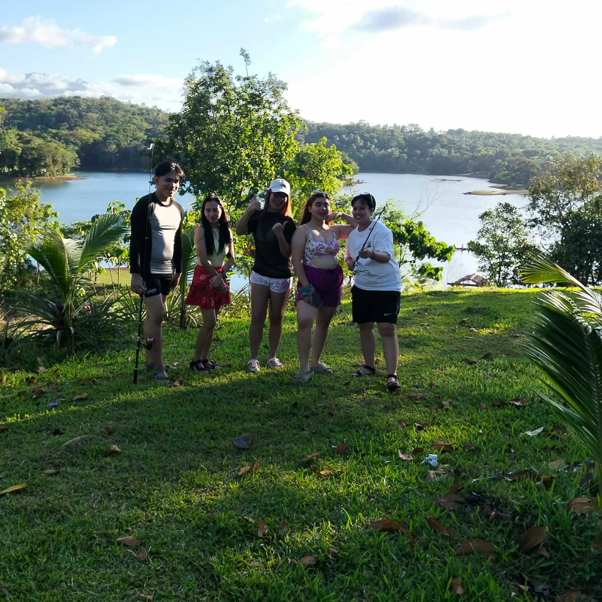 Lake access and nature trails in Cavinti Laguna