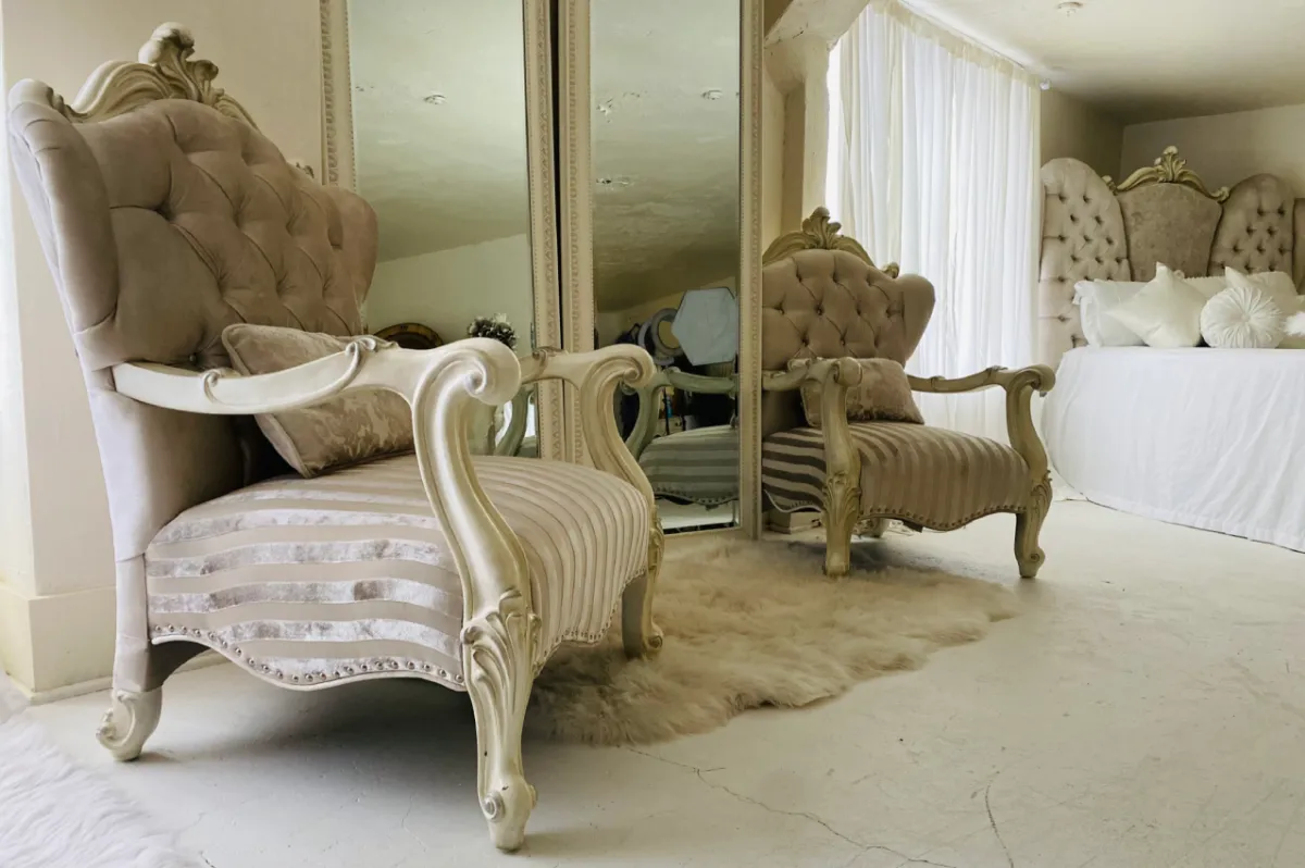 Flawless Photography Studio Ornate Decorative Chairs, Mirror, and Fur Rug