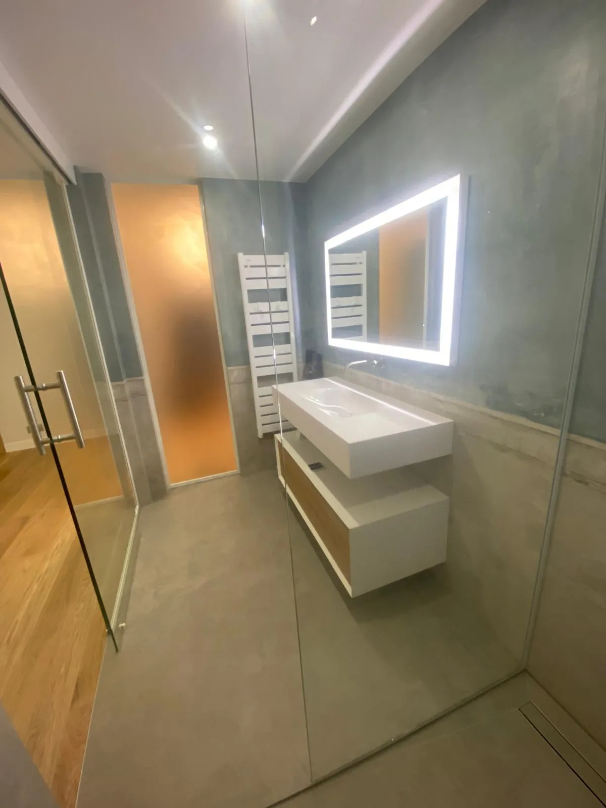 Rénovation de la salle de bain d'un client à Paris