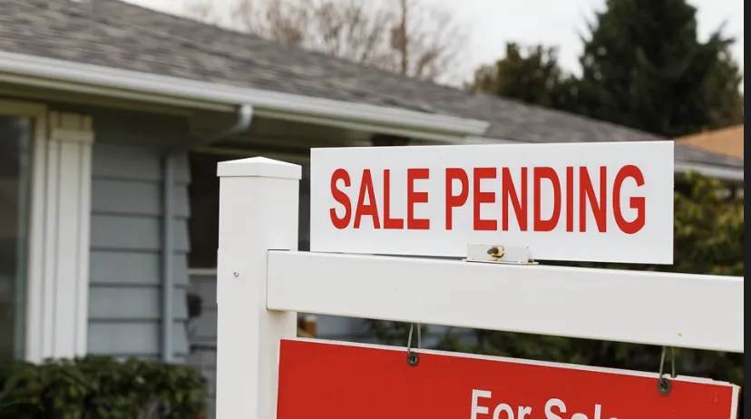 What Does “Pending” Mean in Real Estate? A Simple Guide for Home Buyers