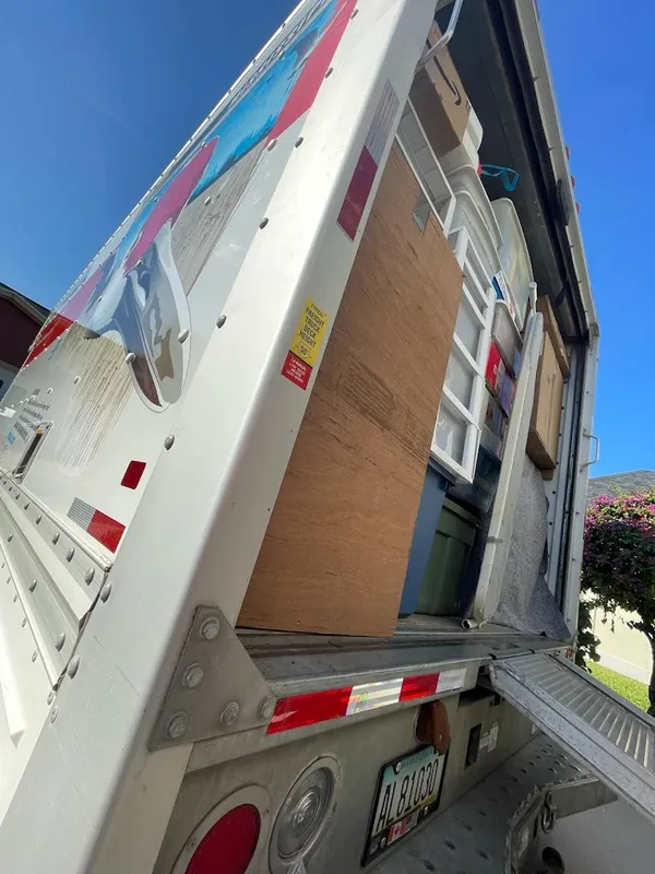 Long-Distance Movers