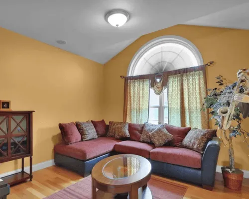 {{ custom_values.service_1 }} in {{custom_values.biz_area_1})