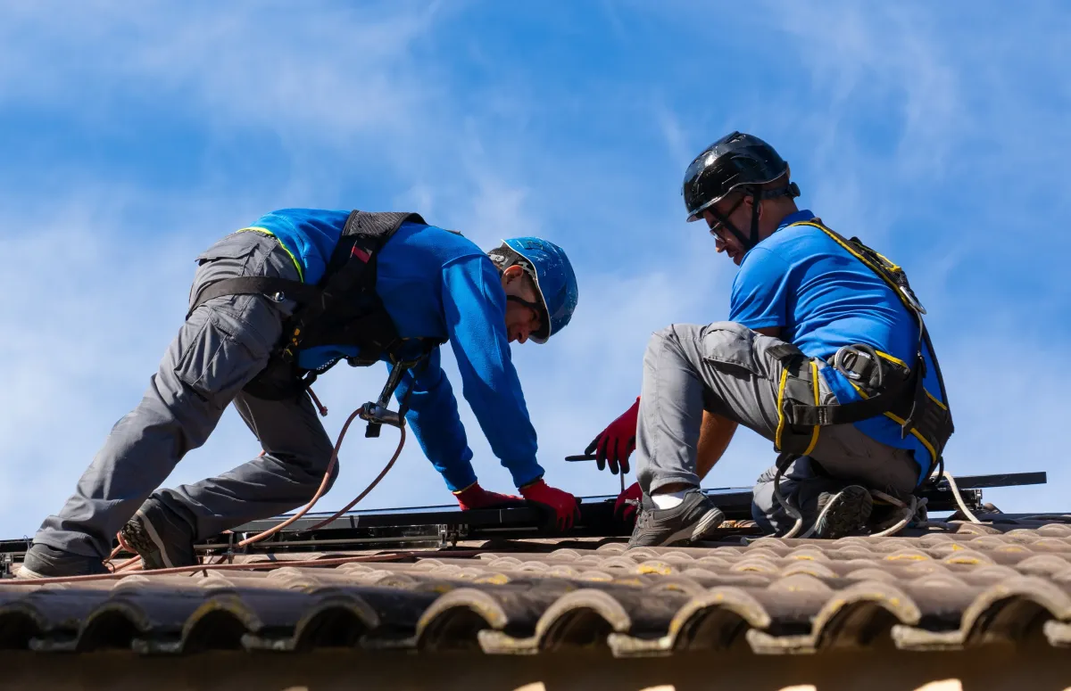 Experience the benefits of flat roofing with South Florida Roofing Miami.