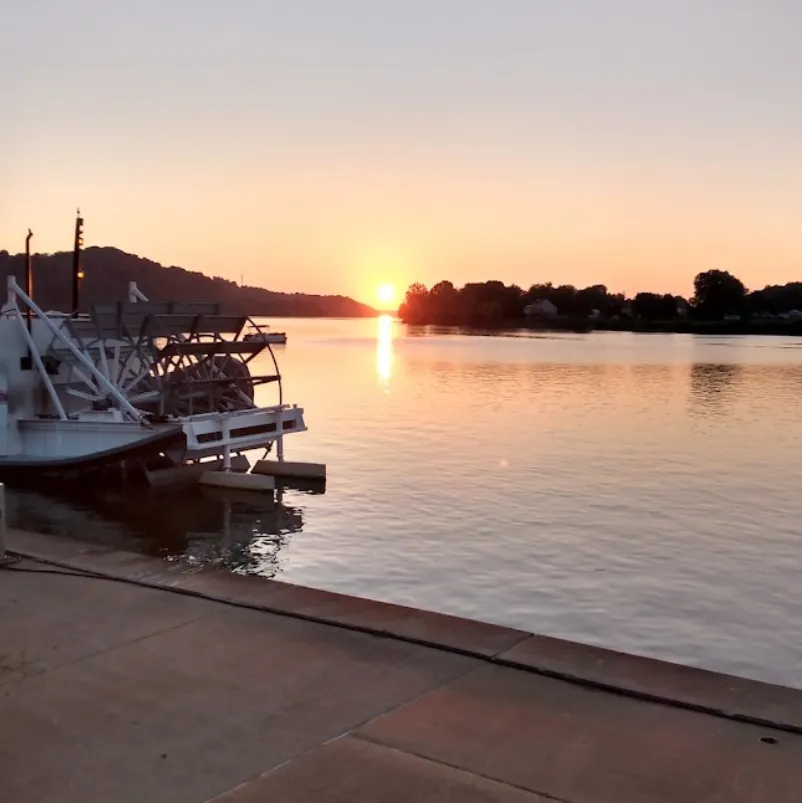 river overlook in point park in parkersburg wv