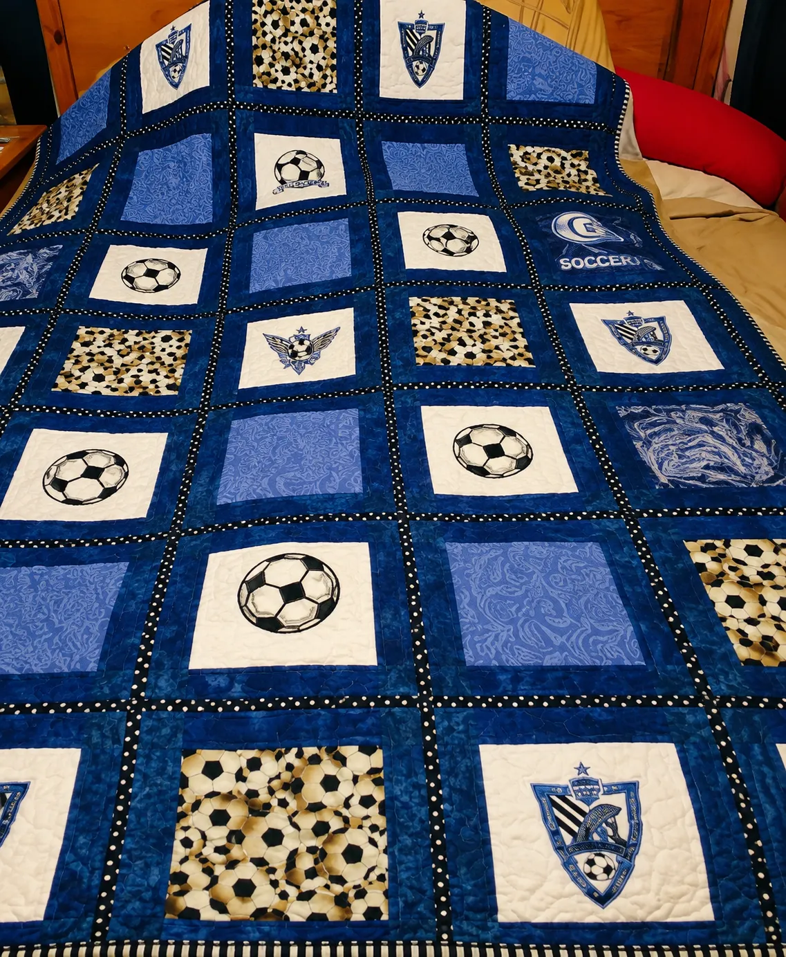 A quilt that tells a beautiful family story in fabric.
