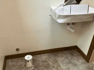 {{ custom_values.service_1 }} in {{custom_values.area_3})