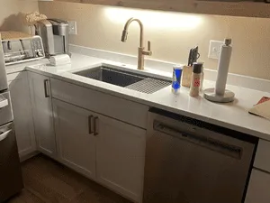 {{ custom_values.service_1 }} in {{custom_values.area_5})