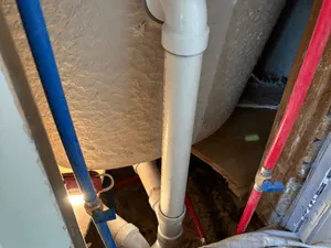 {{ custom_values.service_4 }} in {{custom_values.area_6})