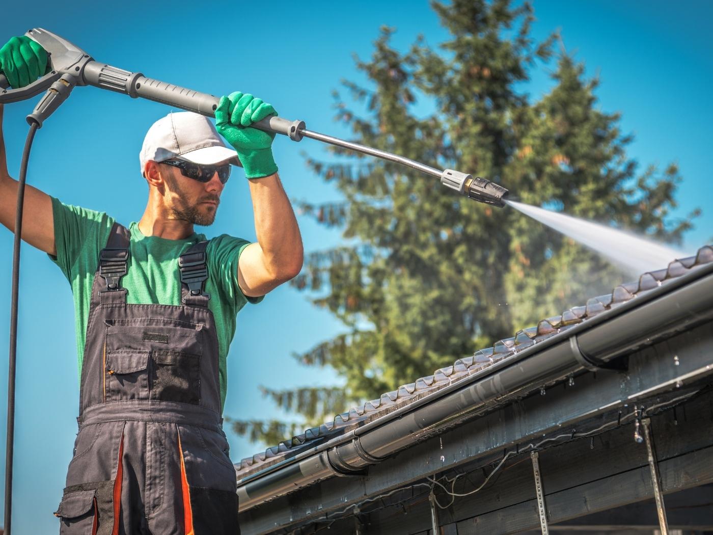 Roof Washing in Lakeland