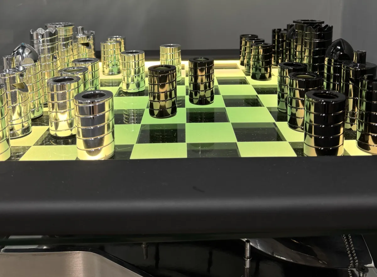 F1 KERS Chess Set