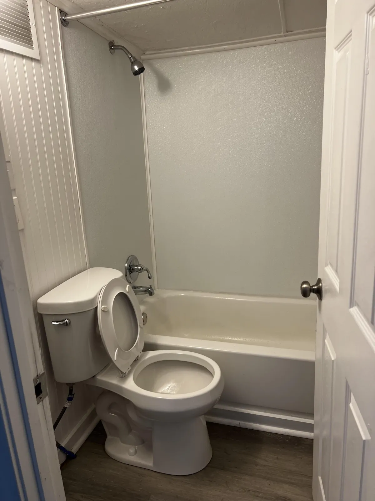 Rodriguez Construction Bathroom Remodeling Services 