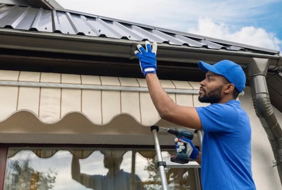 High water flow capacity gutter guard micromesh for superior filtration