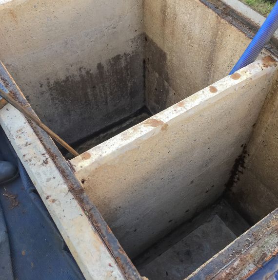 Commercial grease trap cleaning and interceptor maintenance in New York