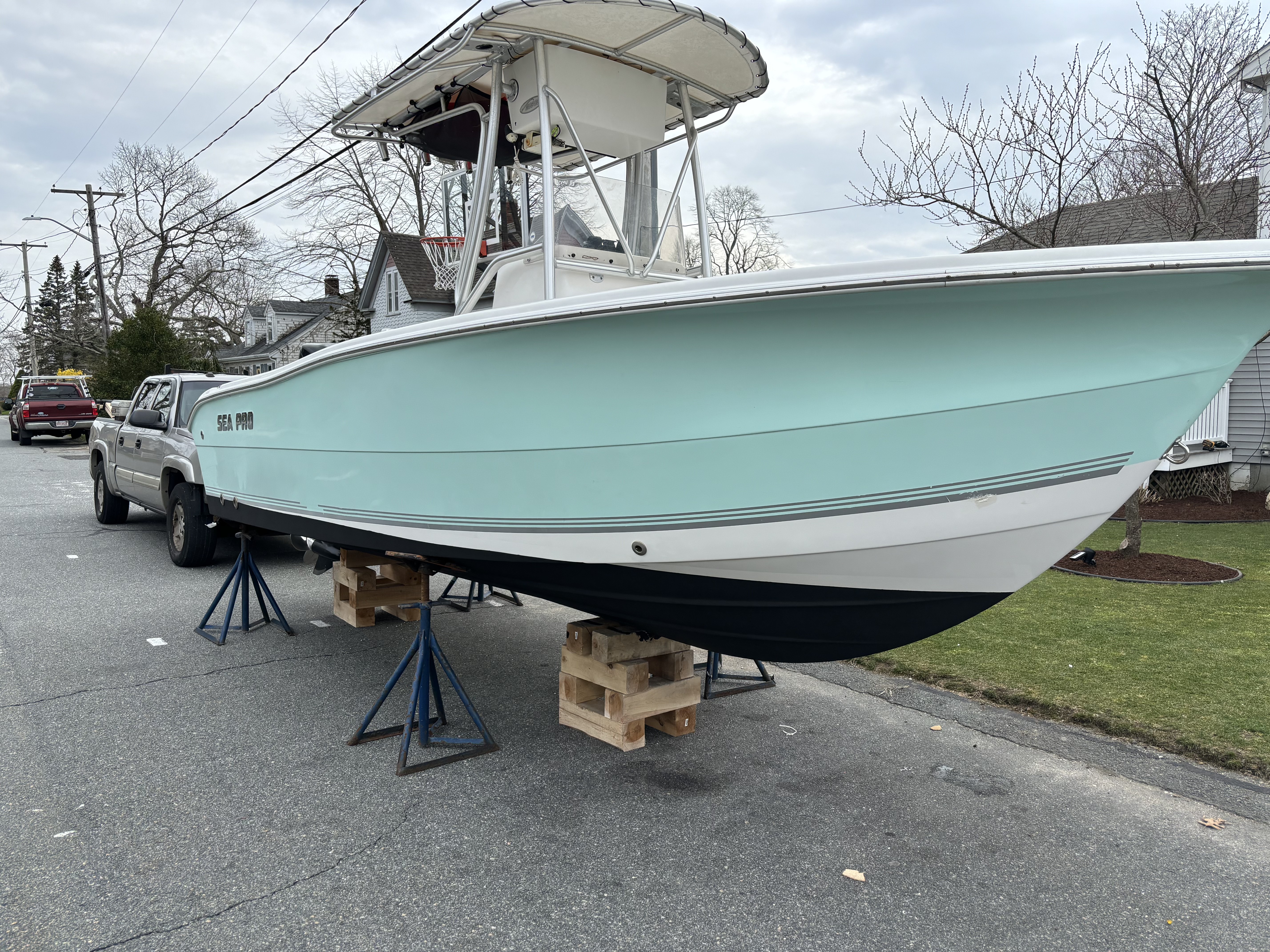 Professional marine bottom painting service