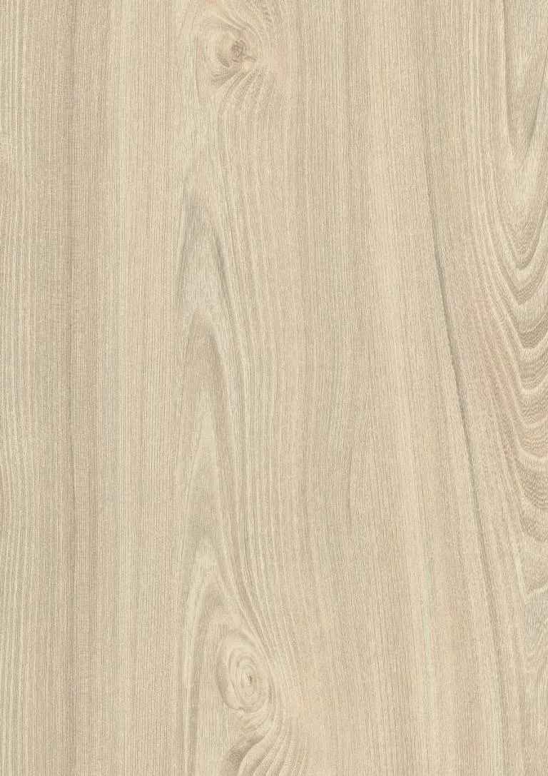 Light Natural Casella Oak – Custom Home Remodeling in Northbrook, IL