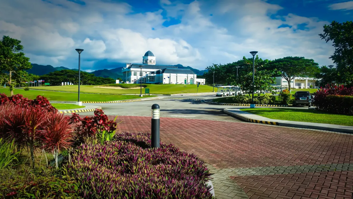 A view of the beautiful Golf CLubhouse of Summit Point Lipa Batangas