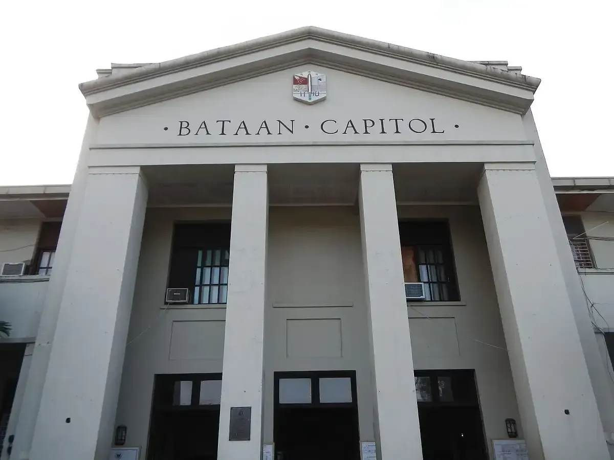 Bataan Provincial Capitol is around 5.9 kms away from Catalina Lake residences orion Bataan.