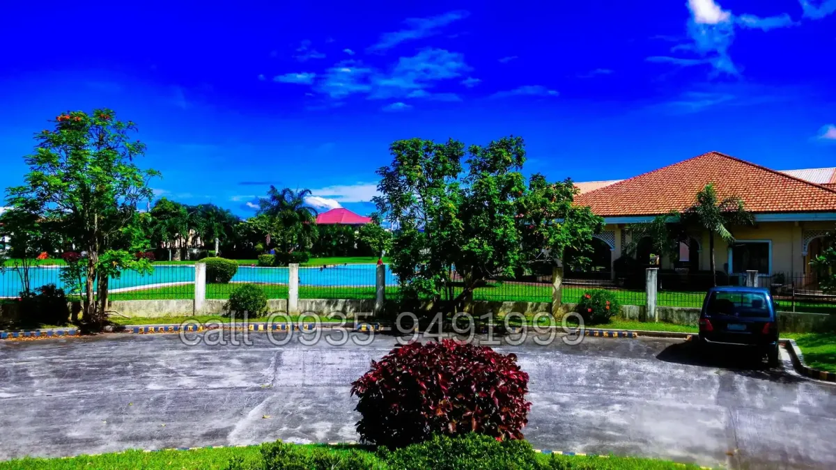Ponteverde de Sto Tomas Batangas Clubhouse and Swimming Pool.